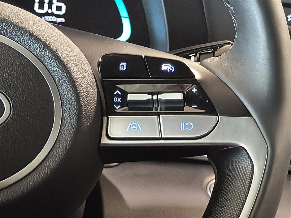 Hyundai Elantra PREFERRED CAMERA CARPLAY SIEGES CHAUFFANTS MAGS 2025-31