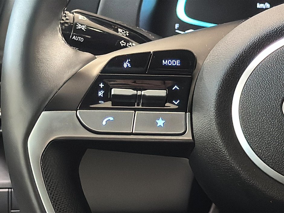 Hyundai Elantra PREFERRED CAMERA CARPLAY SIEGES CHAUFFANTS MAGS 2025-30