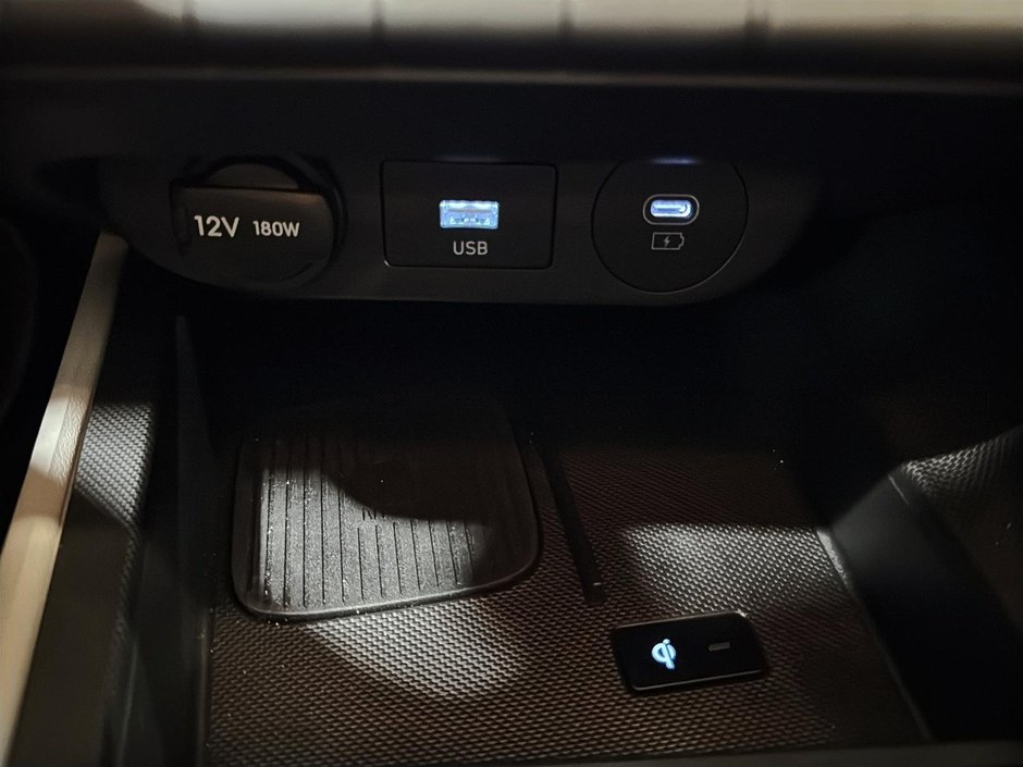 Hyundai Elantra LUXURY TOIT OUVRANT GPS SIEGES CHAUFFANTS 2025-31