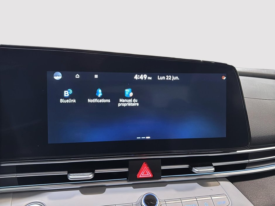 Hyundai Elantra LUXURY TOIT OUVRANT GPS SIEGES CHAUFFANTS 2025-22