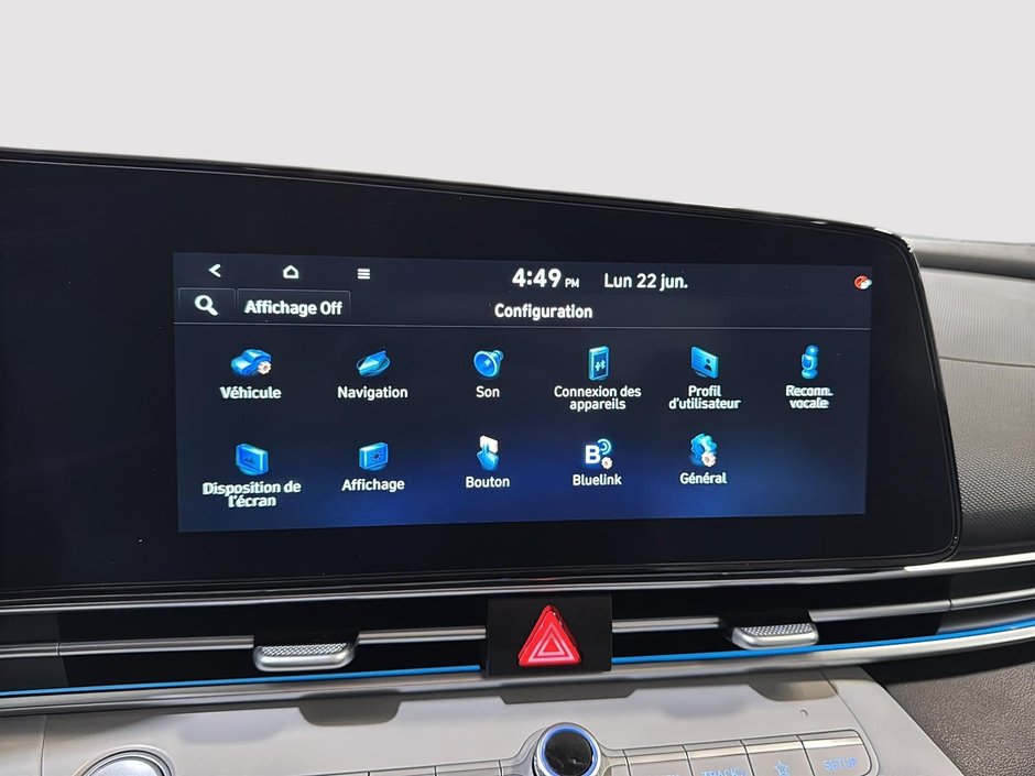 Hyundai Elantra LUXURY TOIT OUVRANT GPS SIEGES CHAUFFANTS 2025-23