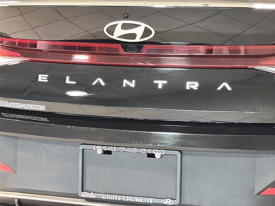 Hyundai Elantra PREFERRED TECH PACK TOIT OUVRANT GPS CLIM AUTO 2025-12