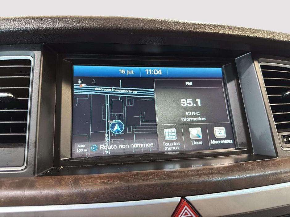 Hyundai Genesis Sedan LUXURY TOIT OUVRANT GPS CARPLAY SIEGES CHAUFFANTS 2015-25