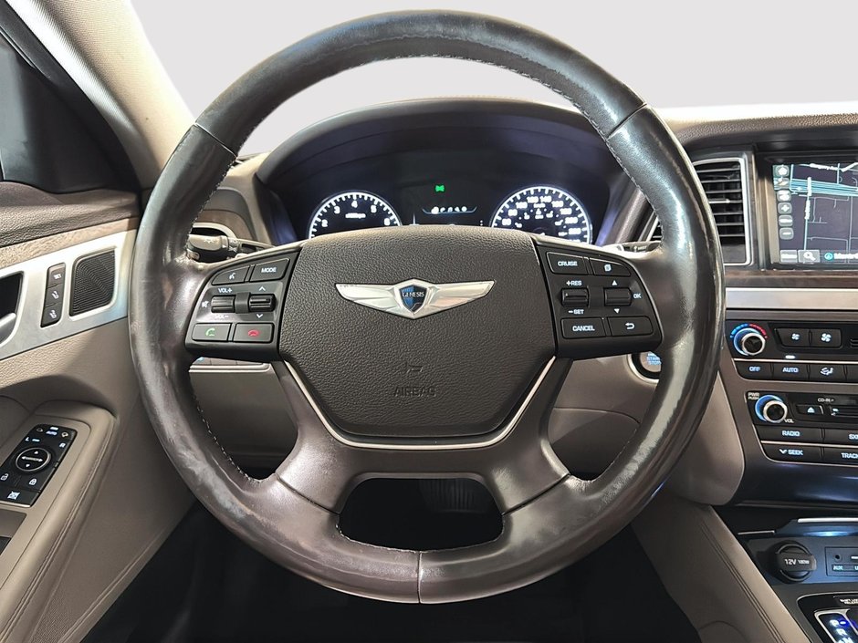Hyundai Genesis Sedan LUXURY TOIT OUVRANT GPS CARPLAY SIEGES CHAUFFANTS 2015-30