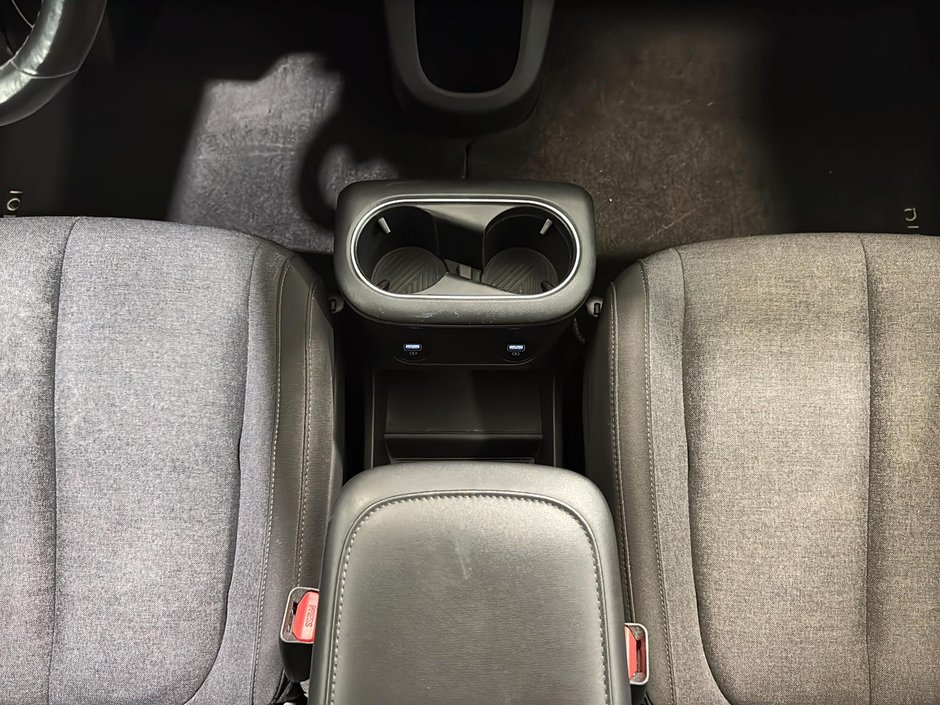 2022 Hyundai IONIQ 5 PREFERRED CAMERA CARPLAY SIEGES CHAUFFANTS MAGS-23