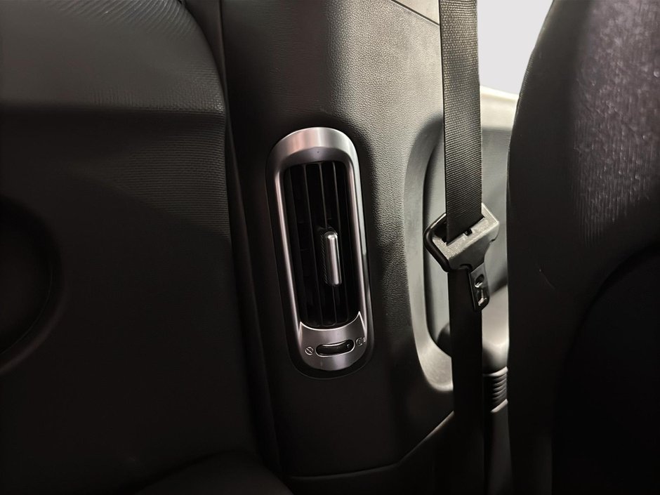 2022 Hyundai IONIQ 5 PREFERRED CAMERA CARPLAY SIEGES CHAUFFANTS MAGS-39