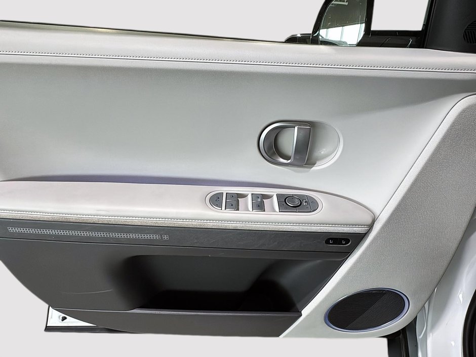 Hyundai IONIQ 5 ULTIMATE AWD LONG RANGE CUIR SIEGES VENTILES GPS 2023-18
