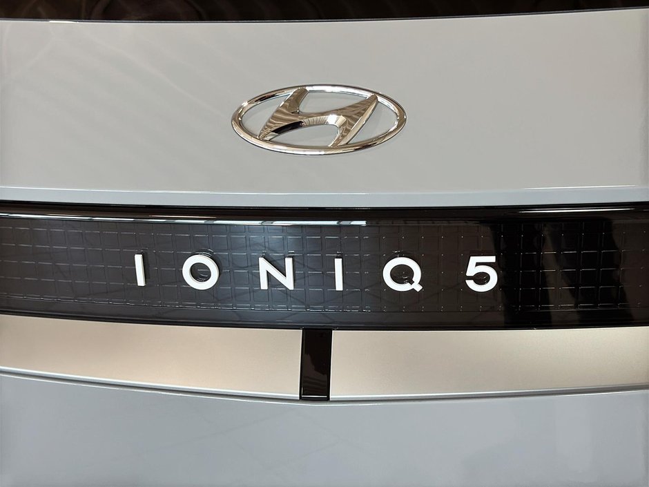 Hyundai IONIQ 5 PREFERRED  LONG RANGE GPS CARPLAY BLUELINK MAGS 2024-6