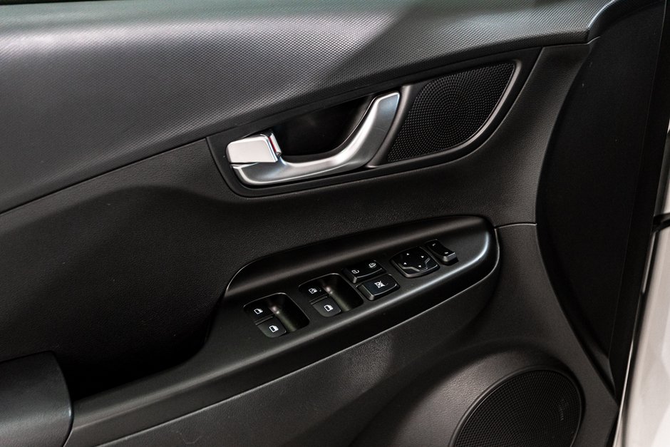 Hyundai Kona Electric PREFERRED NAVIGATION CAMERA CARPLAY BLUELINK MAGS 2023-16