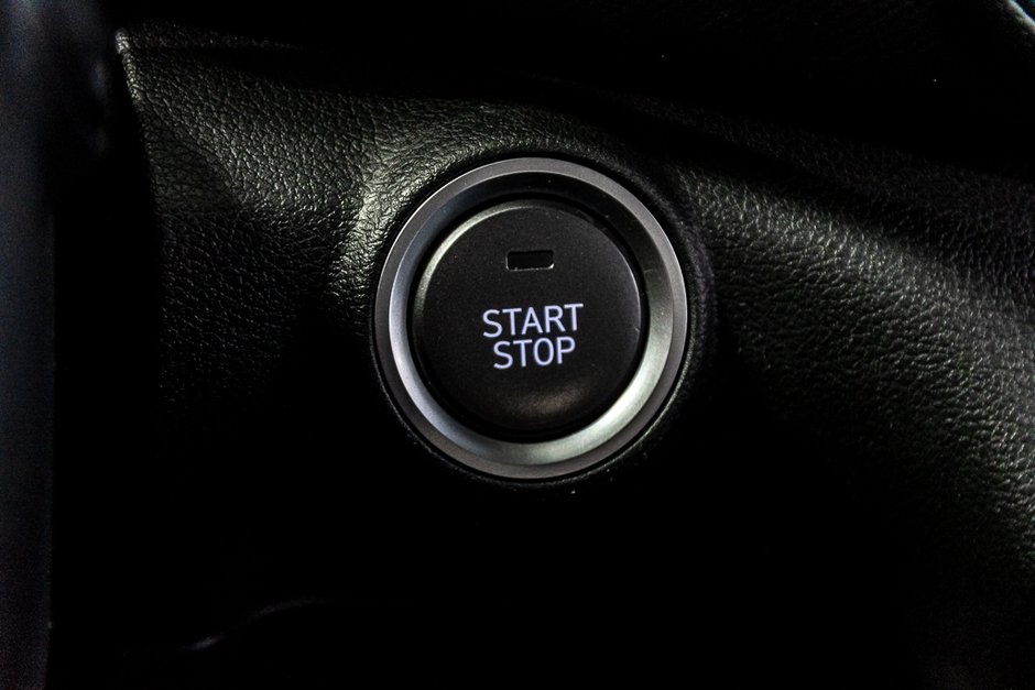 Hyundai Kona Electric PREFERRED NAVIGATION CAMERA CARPLAY BLUELINK MAGS 2023-26