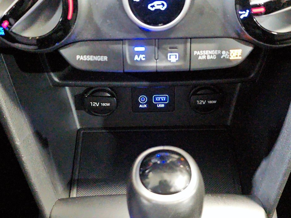 Hyundai Kona PREFERRED AWD SIEGES CHAUFFANTS CAMERA A/C CARPLAY 2018-17
