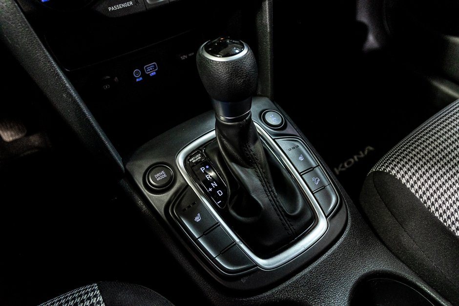 Hyundai Kona ESSENTIAL AWD SIEGES CHAUFFANTS CAMERA CARPLAY MAG 2019-28