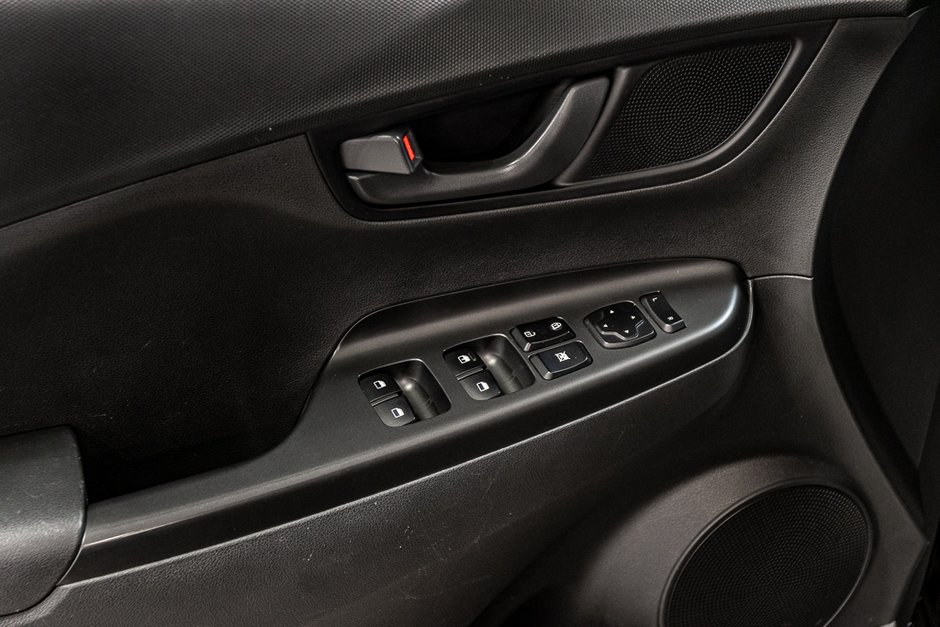 Hyundai Kona ESSENTIAL AWD SIEGES CHAUFFANTS CAMERA CARPLAY MAG 2019-15