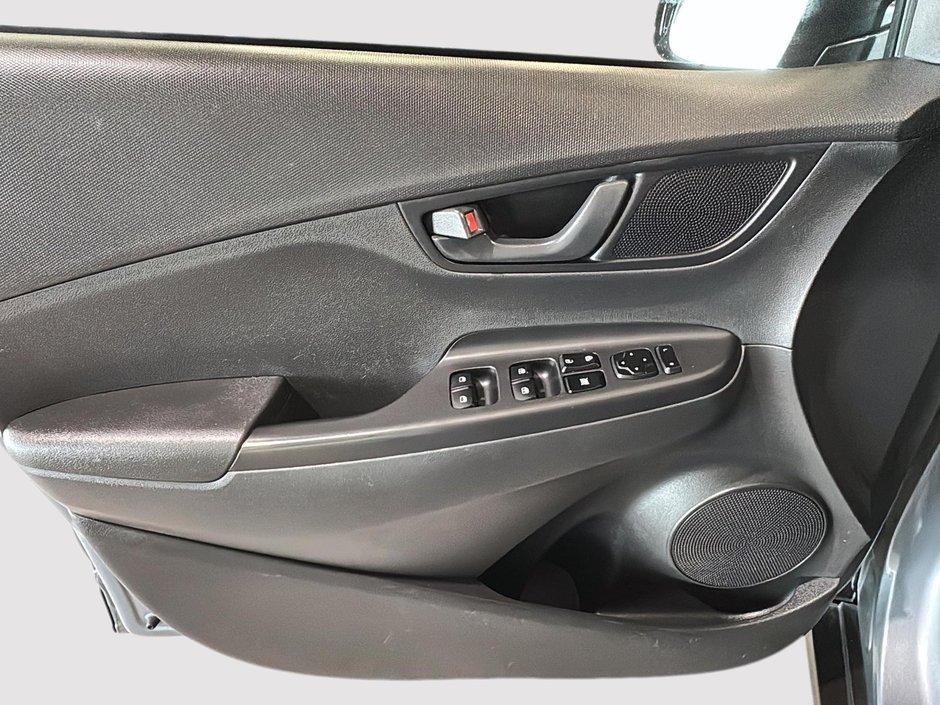 Hyundai Kona PREFERRED AWD CAMERA CARPLAY VOLANT CHAUFFANT MAGS 2020-16