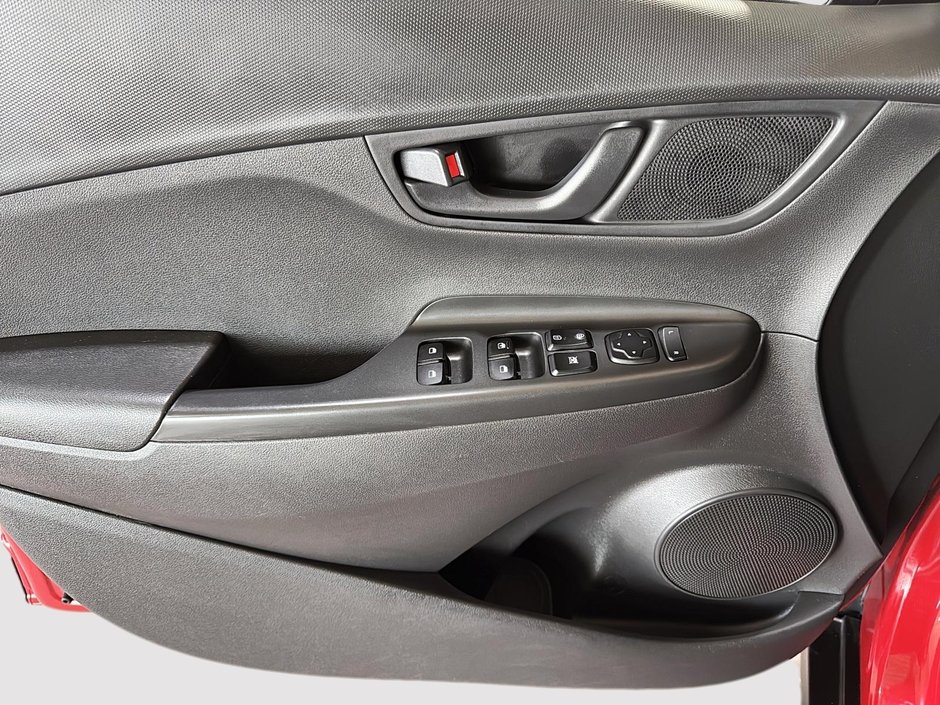 Hyundai Kona ESSENTIAL A/C SIEGES CHAUFFANTS CAMERA MAGS 2020-18