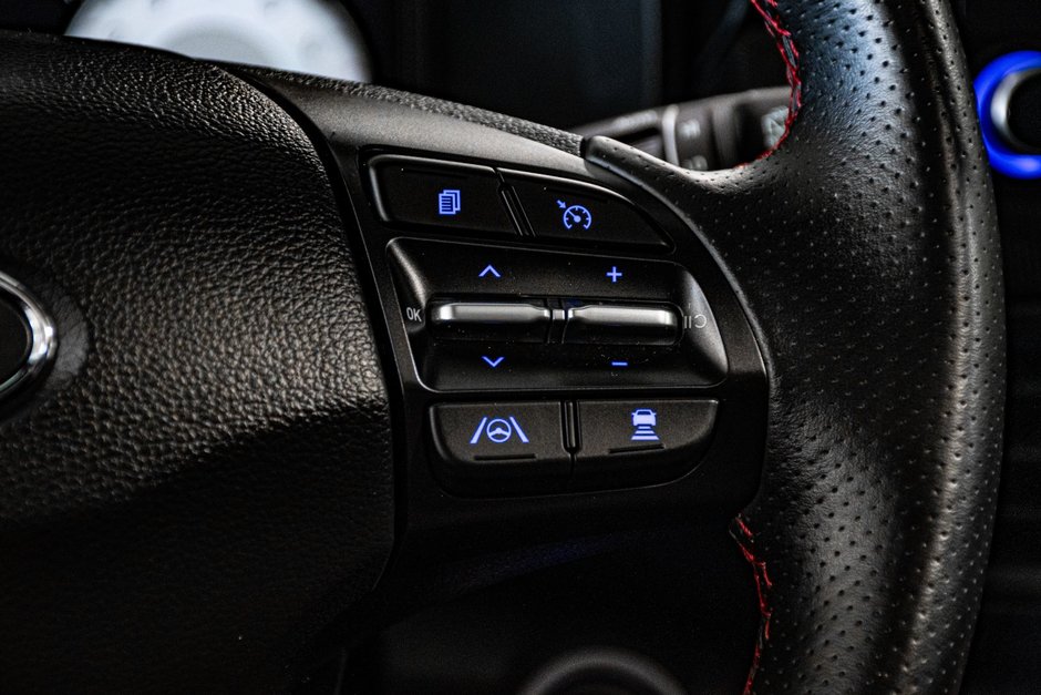 Hyundai Kona N LINE ULTIMATE AWD TOIT OUVRANT NAVIGATION CUIR 2022-35