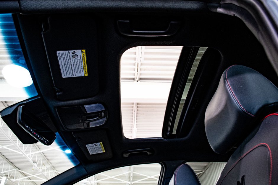 Hyundai Kona N LINE ULTIMATE AWD TOIT OUVRANT NAVIGATION CUIR 2022-2