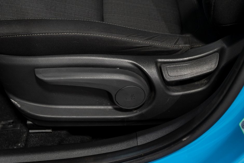 Hyundai Kona PREFERRED SIEGES CHAUFFANTS A/C CAMERA MAGS 2022-15