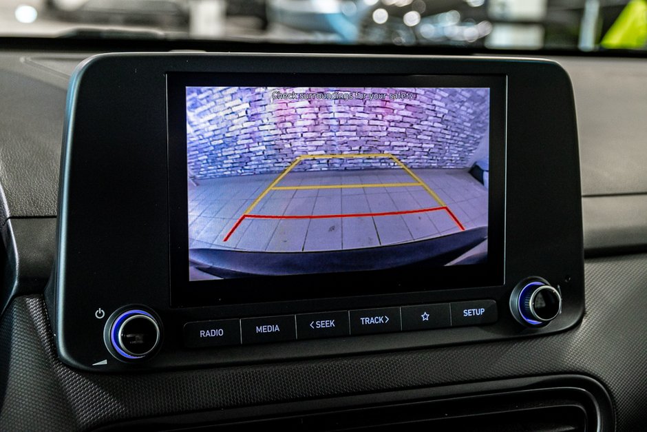 Hyundai Kona ESSENTIAL AWD SIEGES CHAUFFANT CARPLAY CAMERA MAGS 2022-19