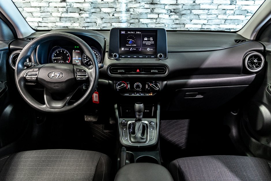 Hyundai Kona ESSENTIAL AWD SIEGES CHAUFFANT CARPLAY CAMERA MAGS 2022-2