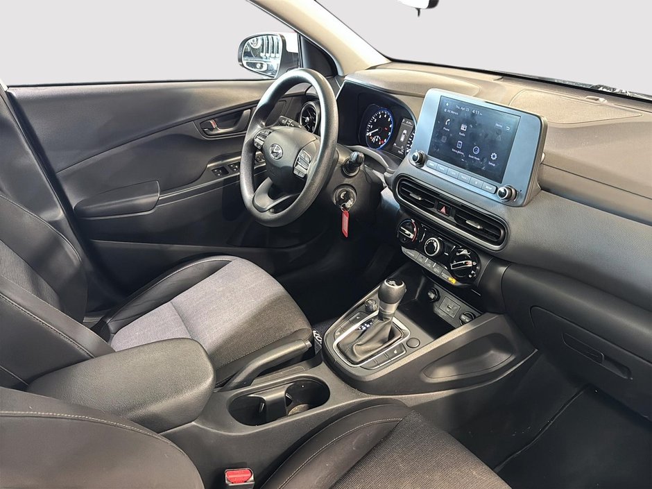 Hyundai Kona AWD SIEGES CHAUFFANT CARPLAY CAMERA MAGS 2022-10