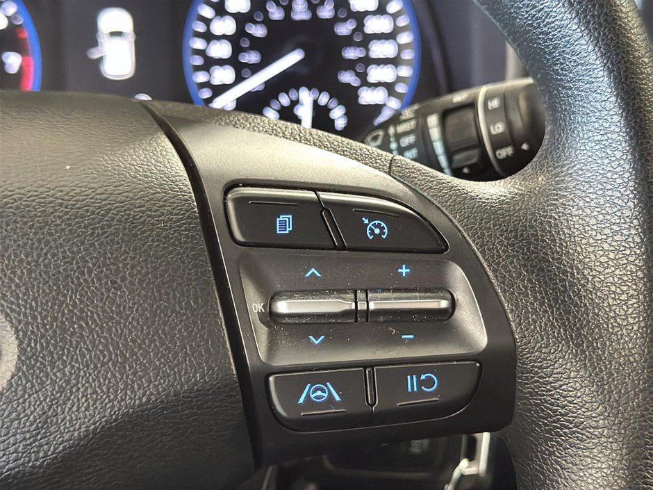 Hyundai Kona AWD SIEGES CHAUFFANT CARPLAY CAMERA MAGS 2022-22