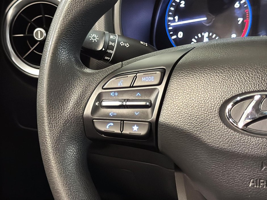 Hyundai Kona AWD SIEGES CHAUFFANT CARPLAY CAMERA MAGS 2022-31