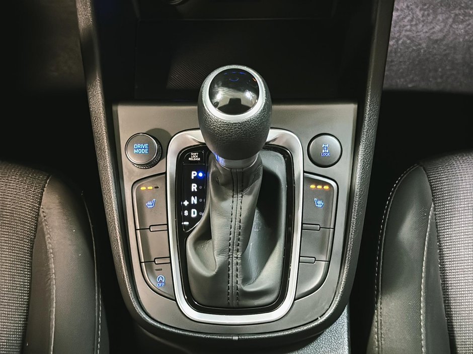 Hyundai Kona AWD SIEGES CHAUFFANT CARPLAY CAMERA MAGS 2022-23