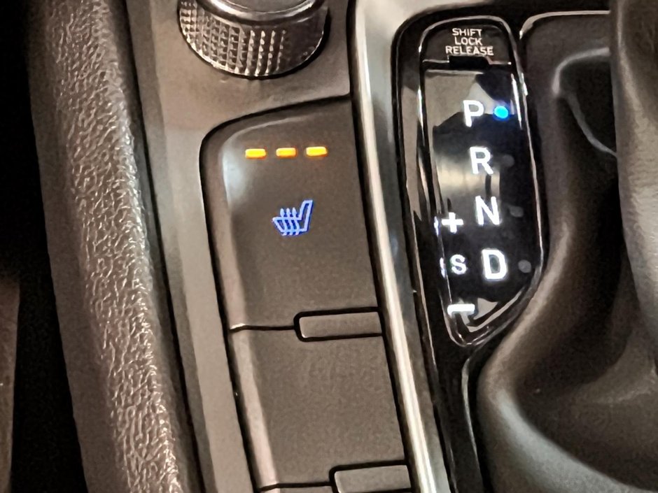 Hyundai Kona AWD SIEGES CHAUFFANT CARPLAY CAMERA MAGS 2022-35