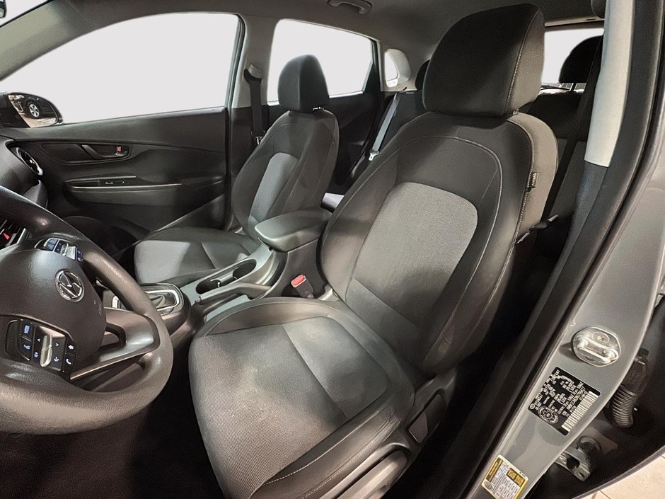 Hyundai Kona AWD SIEGES CHAUFFANT CARPLAY CAMERA MAGS 2022-19