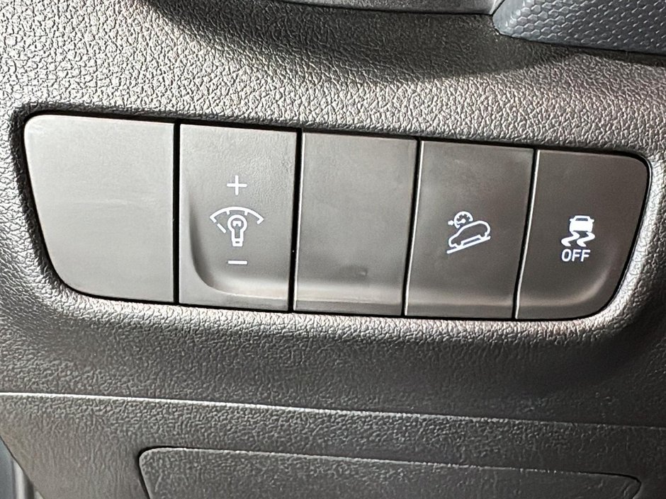 Hyundai Kona ESSENTIAL AWD A/C SIEGES CHAUFFANTS CAMERA CARPLAY 2023-35