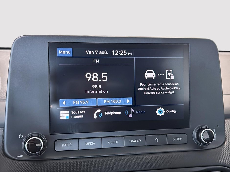 Hyundai Kona ESSENTIAL AWD A/C SIEGES CHAUFFANTS CAMERA CARPLAY 2023-24