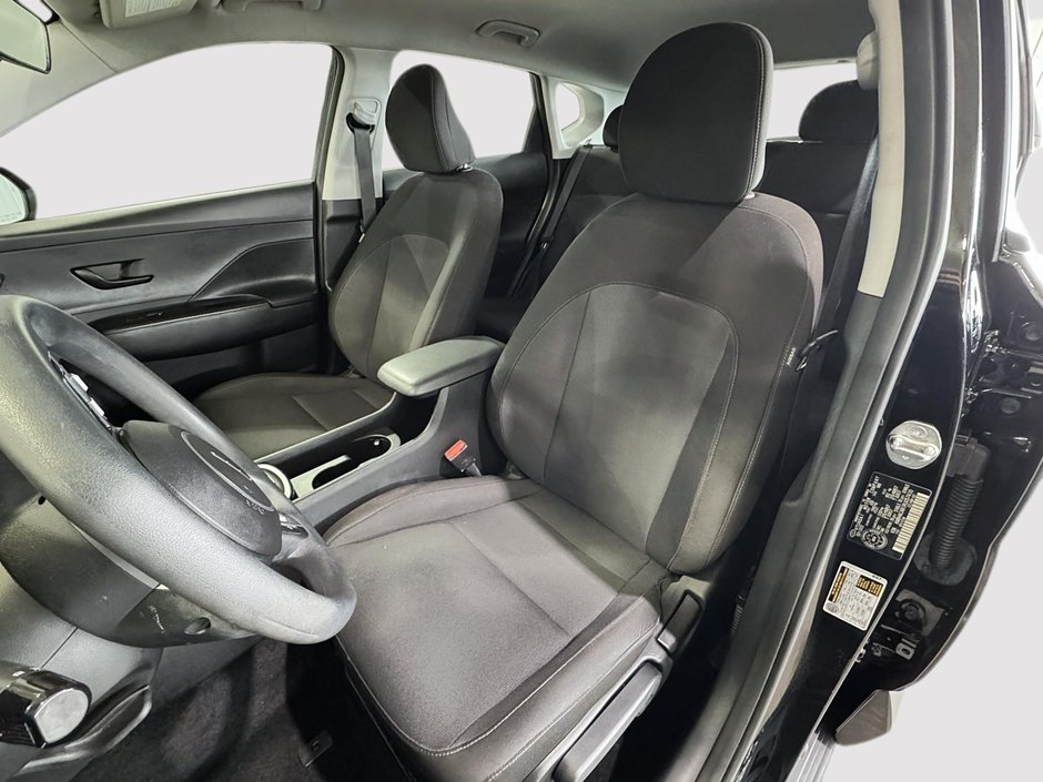 Hyundai Kona AWD SIEGES CHAUFFANT CARPLAY CAMERA MAGS 2024-13