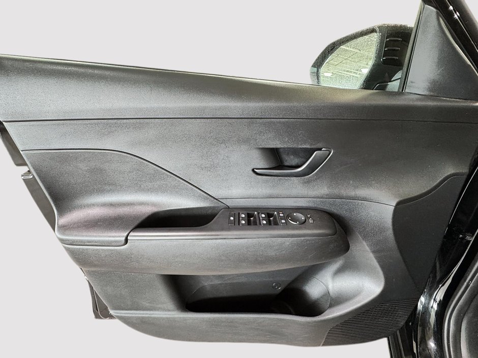 Hyundai Kona AWD SIEGES CHAUFFANT CARPLAY CAMERA MAGS 2024-12