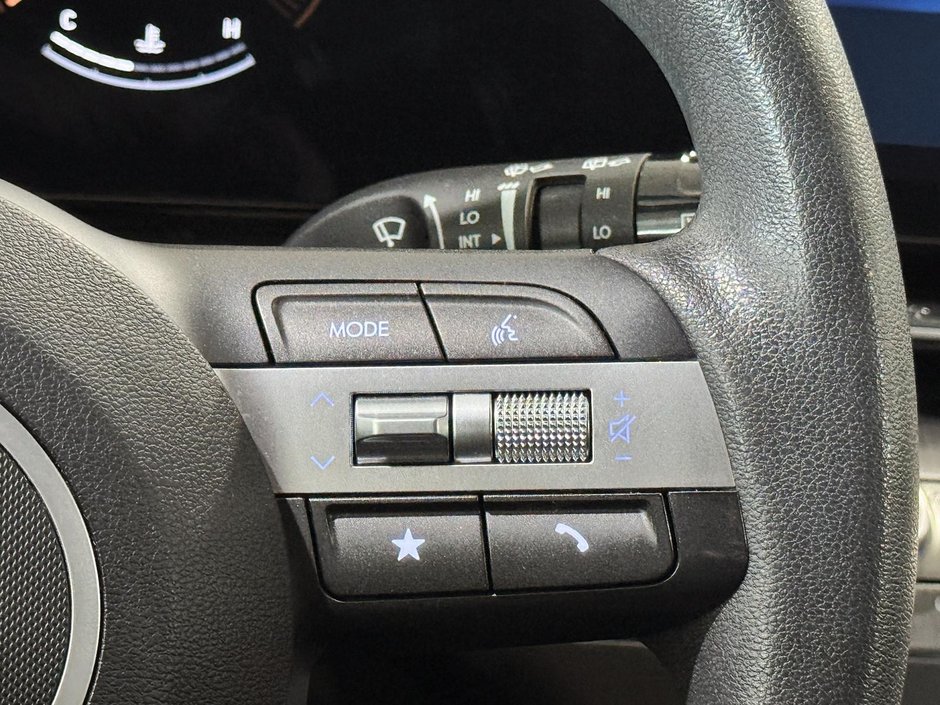 Hyundai Kona AWD SIEGES CHAUFFANT CARPLAY CAMERA MAGS 2024-24