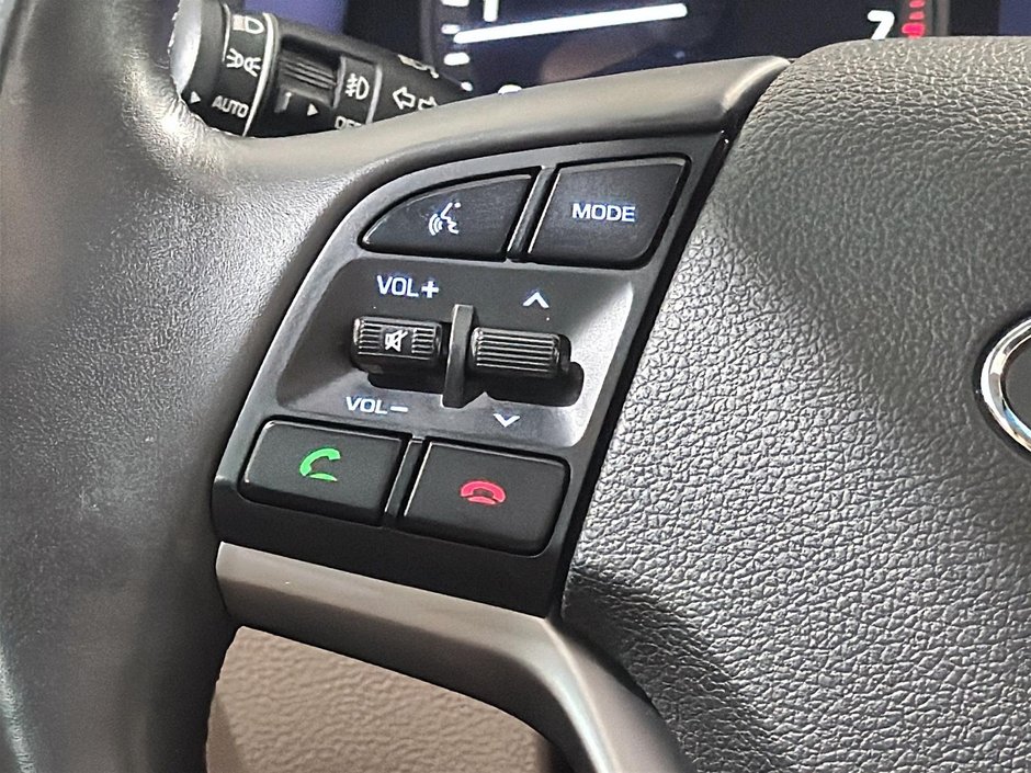 Hyundai Tucson LUXURY TOIT OUVRANT GPS CARPLAY CUIR CHAUFFANTS 2016-32