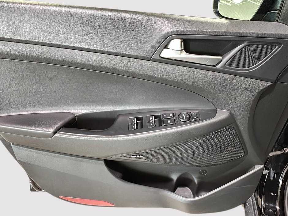 Hyundai Tucson ULTIMATE TOIT PANO CUIR CAPRLAY SON INFINITY 2019-19