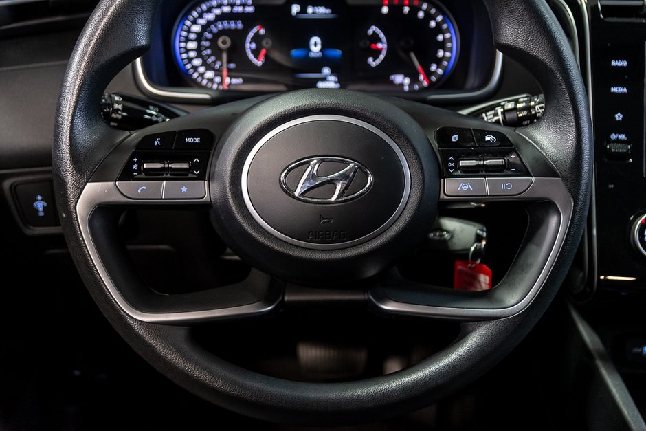 Hyundai Tucson ESSENTIEL CARPLAY CAMERA LANE ASSIST 2022-4