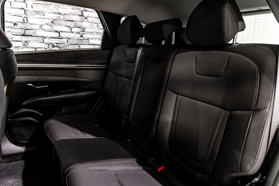 Hyundai Tucson ESSENTIEL AWD CARPLAY CAMERA LANE ASSIST 2022-23