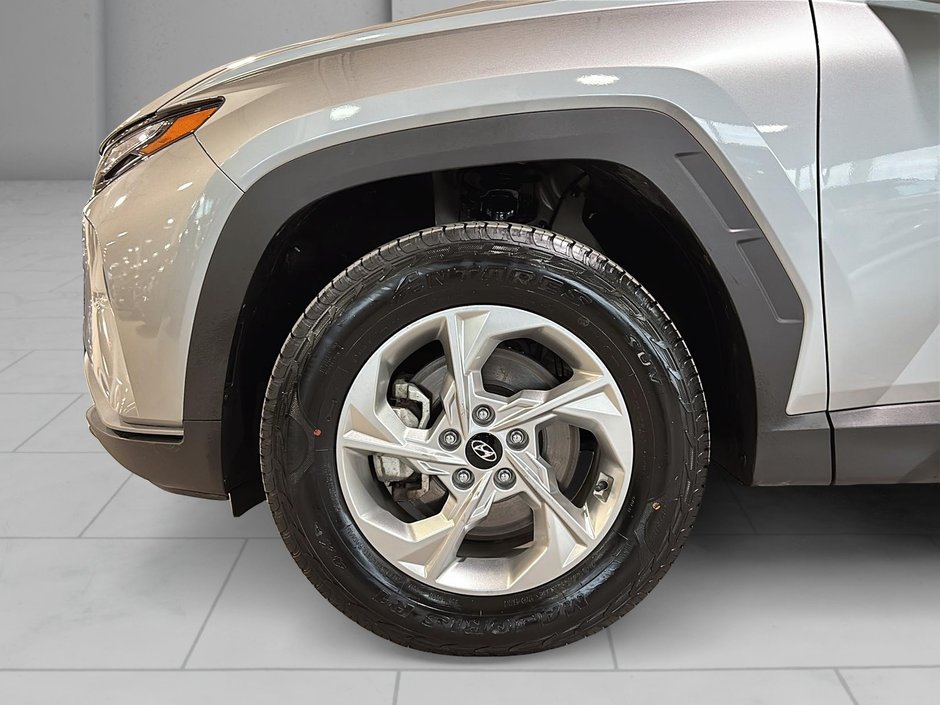 Hyundai Tucson PREFERRED AWD CARPLAY CAMERA KEYLESS MAGS 2024-4