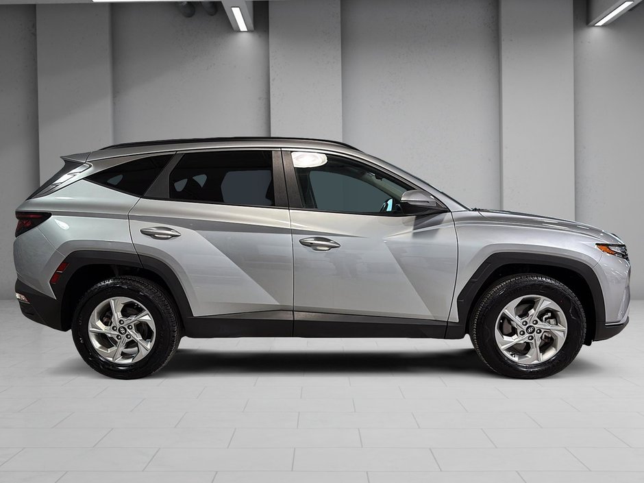 Hyundai Tucson PREFERRED AWD CARPLAY CAMERA KEYLESS MAGS 2024-26