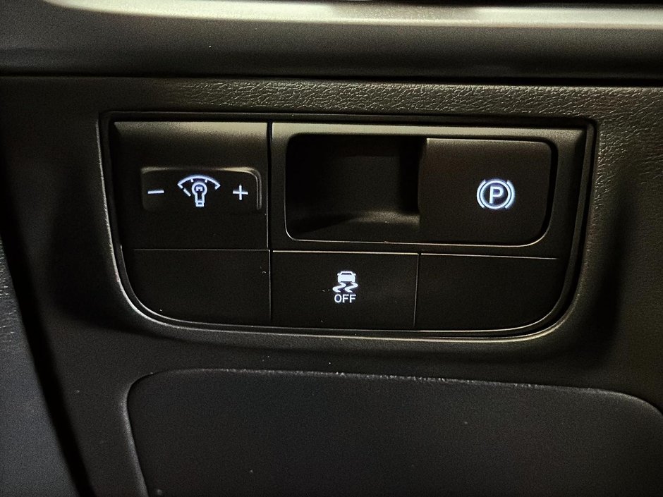 Hyundai Tucson PREFERRED AWD CAMERA CARPLAY CHAUFFANTS MAGS 2026-32
