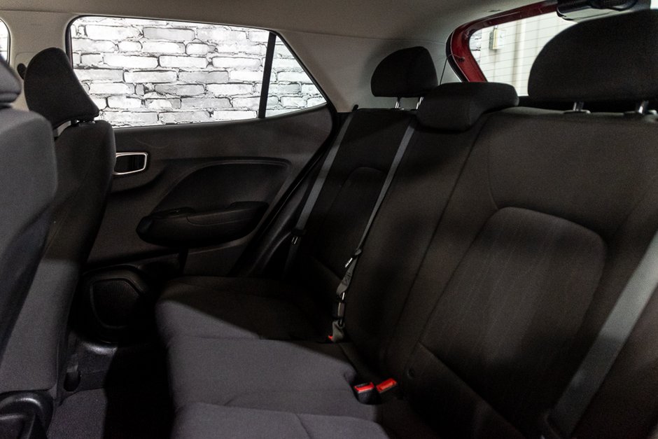 Hyundai Venue ESSENTIAL SIEGES CHAUFFANTS CAMERA A/C CARPLAY 2021-19