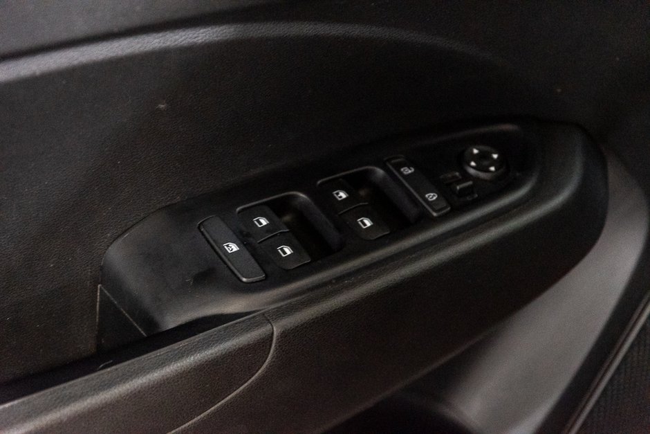 Hyundai Venue ESSENTIAL SIEGES CHAUFFANTS CAMERA A/C CARPLAY 2021-20