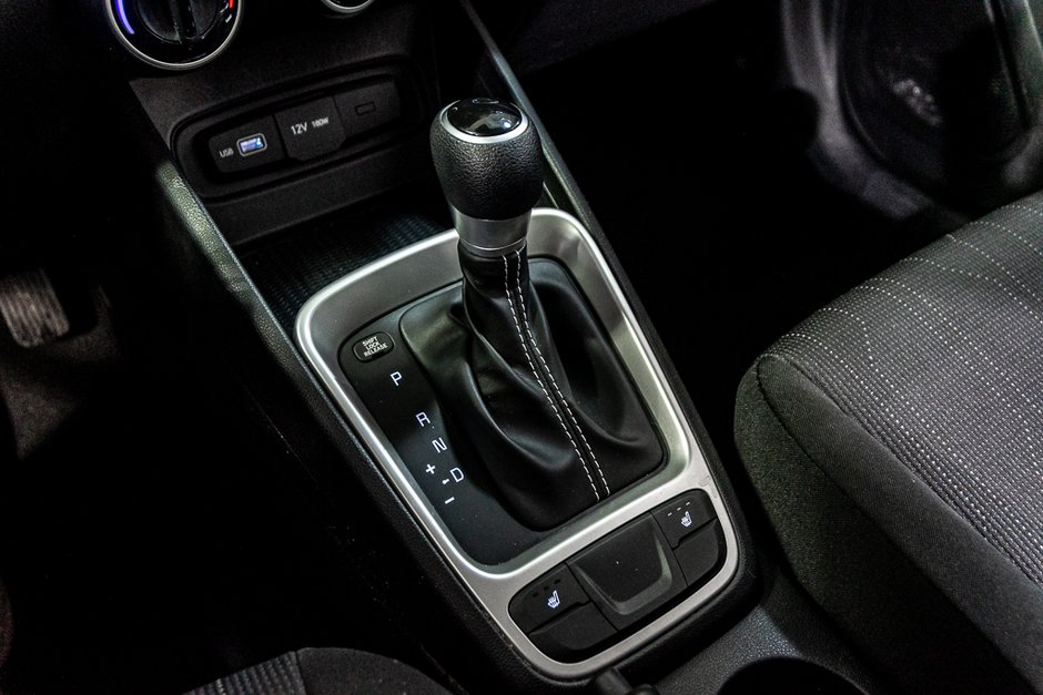 Hyundai Venue ESSENTIEL CAMERA SIEGES CHAUFFANTS A/C BLUETOOTH 2022-27