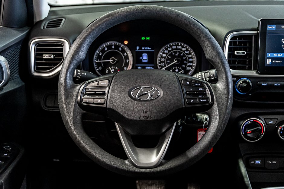 Hyundai Venue ESSENTIEL CAMERA SIEGES CHAUFFANTS A/C BLUETOOTH 2022-3
