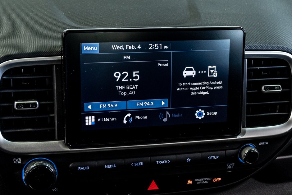 Hyundai Venue ESSENTIEL CAMERA SIEGES CHAUFFANTS A/C BLUETOOTH 2022-22