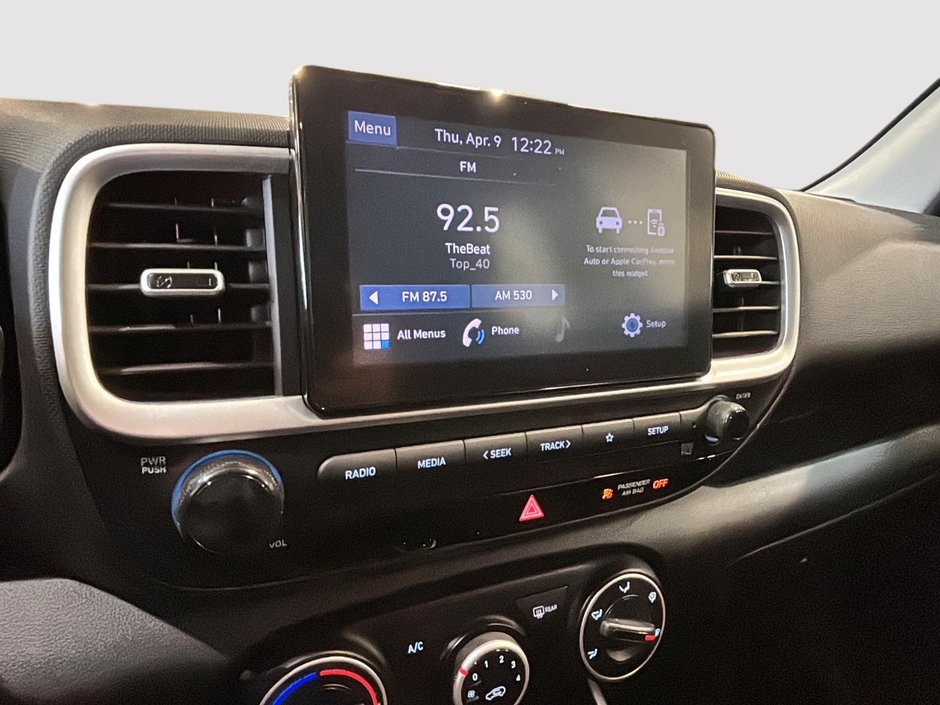 Hyundai Venue CAM. A/C ROUES 16 PO  SIEGES CHAUFFFANTS BLUETOOTH 2022-18