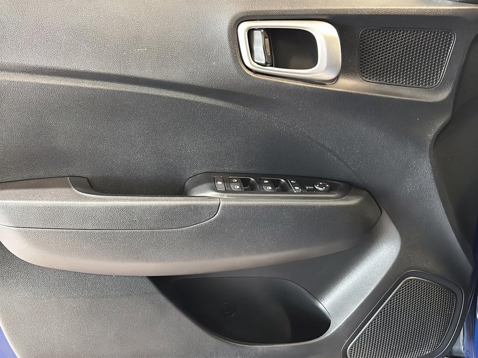 Hyundai Venue CAM. A/C ROUES 16 PO  SIEGES CHAUFFFANTS BLUETOOTH 2022-11