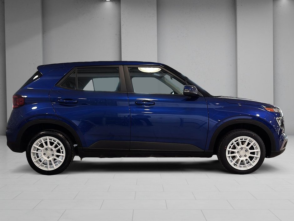 Hyundai Venue CAM. A/C ROUES 16 PO  SIEGES CHAUFFFANTS BLUETOOTH 2022-8